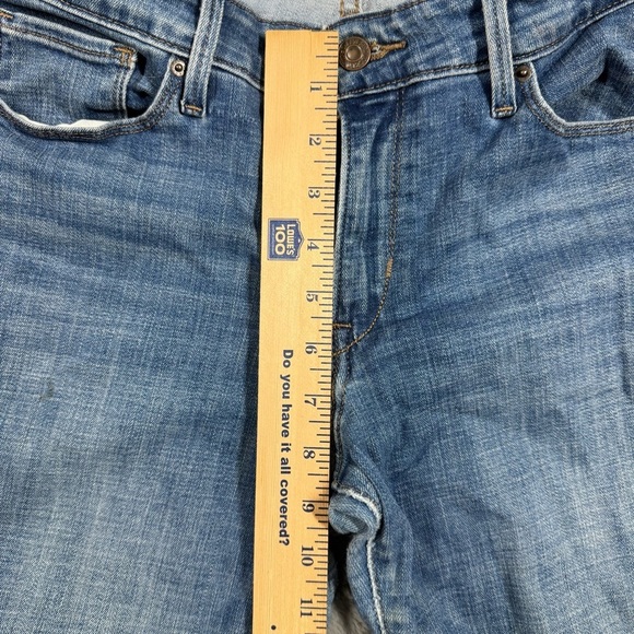Levi's Blue Ankle Cropped Jeans with Distressed Detail - Picture 7 of 14